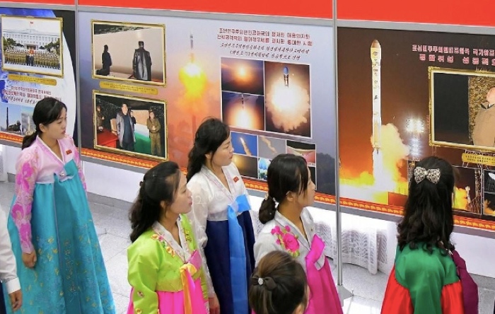 Kegiatan Ekstrakurikuler dan Pelatihan Kepemimpinan di Sekolah Korea Utara